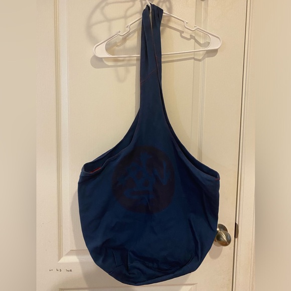 Manduka Journey ON Freeform Tote - Picture 2 of 5